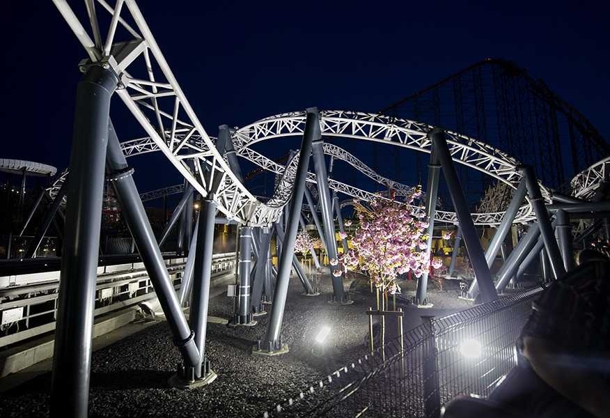 Tamlite ICON Rollercoaster Blackpool Pleasure Beach outdoor LED lighting framework