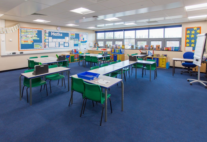 Tamlite Winnington Park Primary School Northwich classroom LED lighting image education