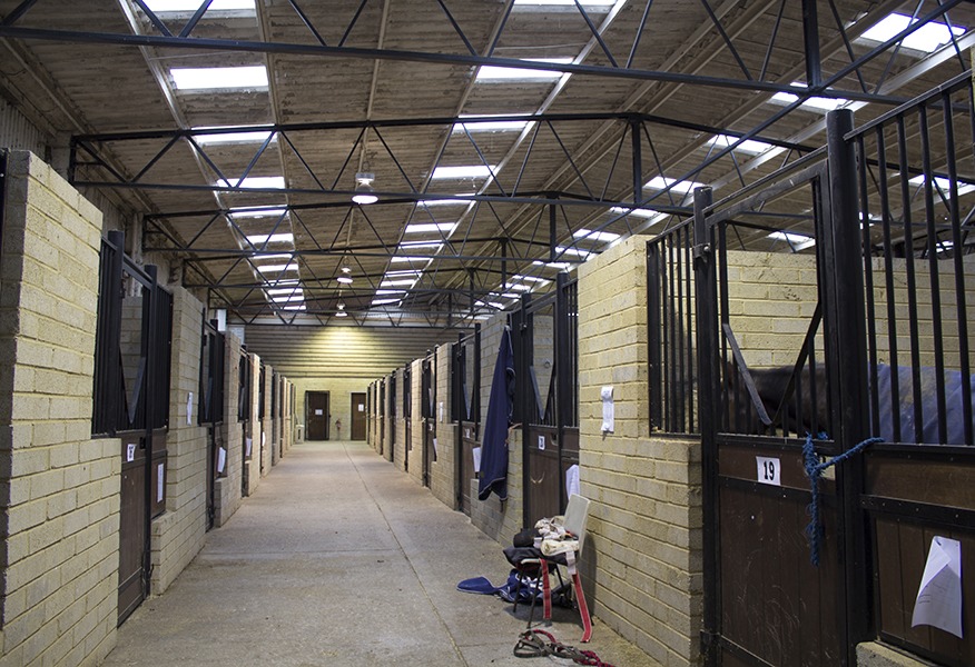 Bury Farm stables lighting Tamlite