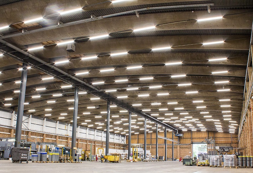 Hampton Steel Industrial warehouse lighting Tamlite